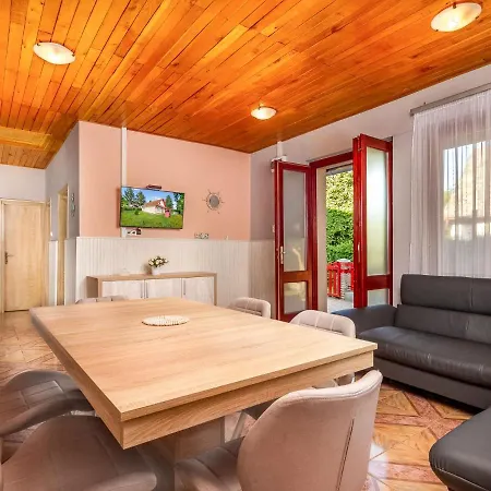 Silver Pinea By Interhome Сasa de vacaciones Balatonmáriafürdő